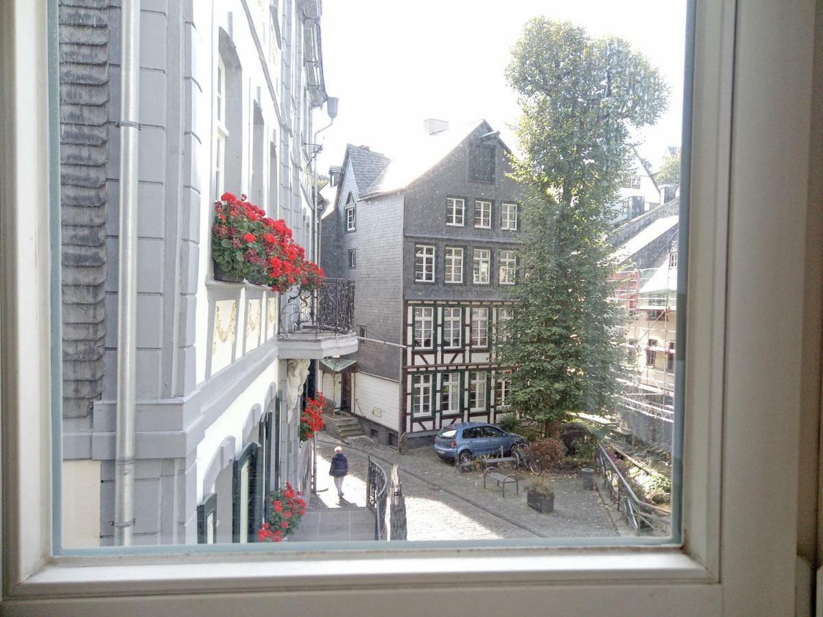 Vikaro Apartment Monschau Eksteriør billede